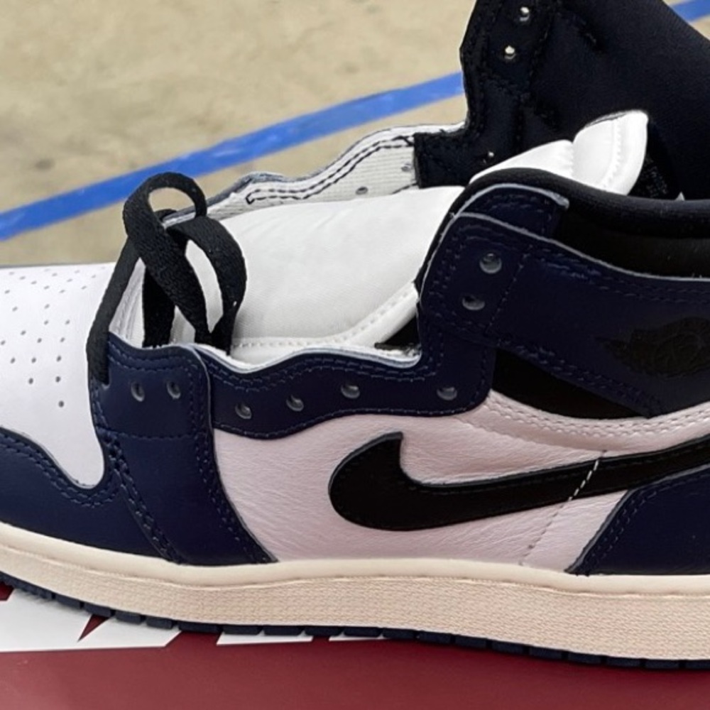 Nike Air Sneakers - Black and White